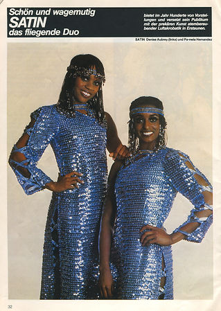 SATIN-Damen Sport-magazine 1.jpg