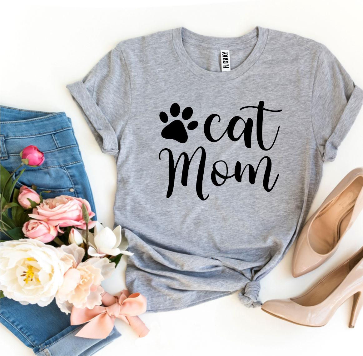 Soft Bella Canvas t-shirt with “Cat Mom” design – gift for pet lovers