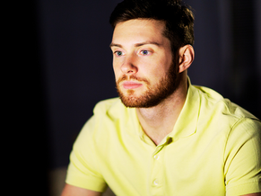 Doomscrolling: How Too Much Bad News Affects Your Anxiety