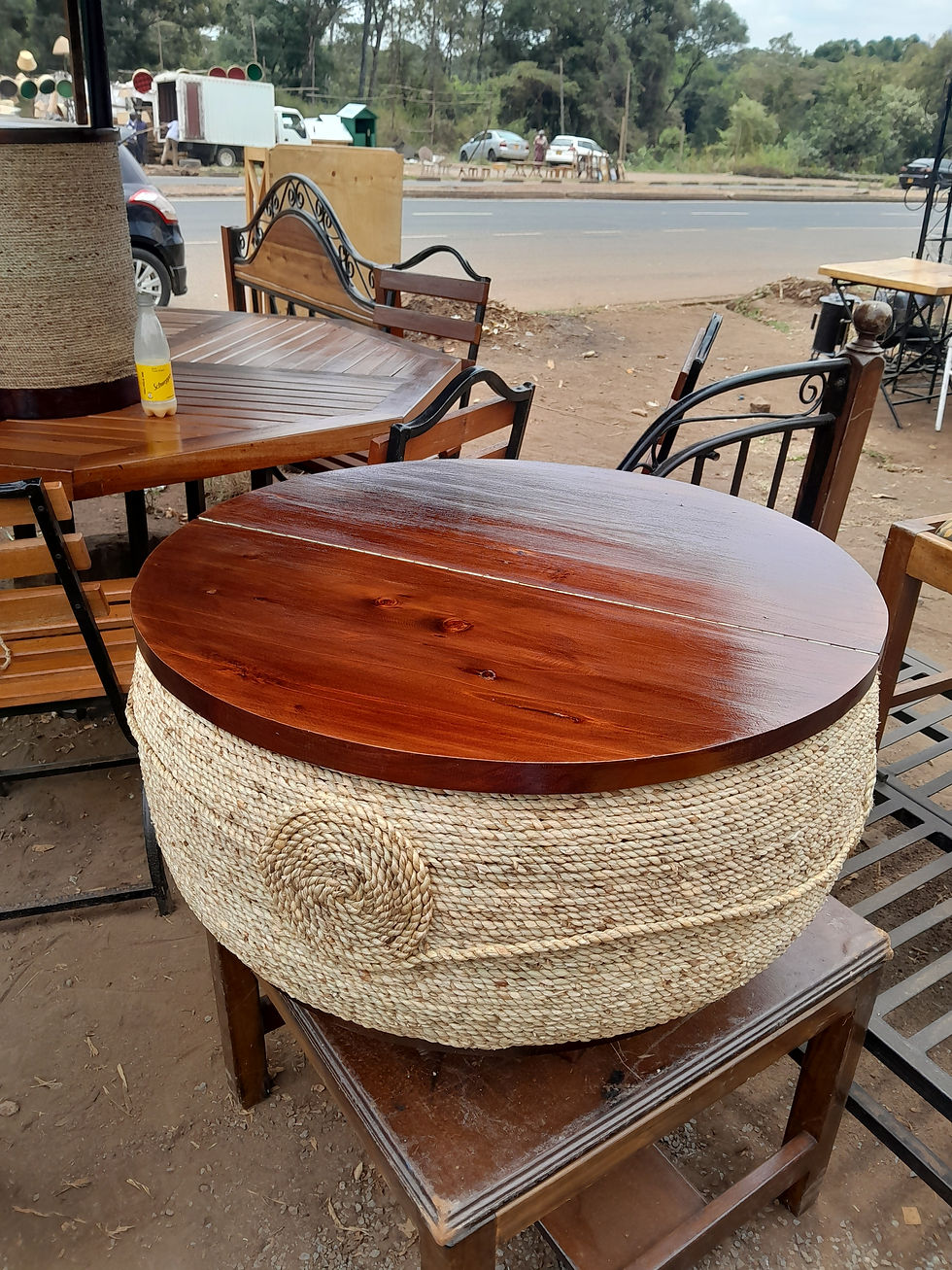 Thumbnail: Coffee table
