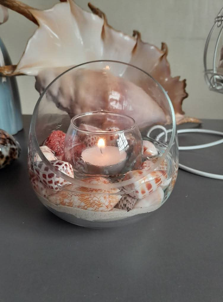 Thumbnail: Candle holder