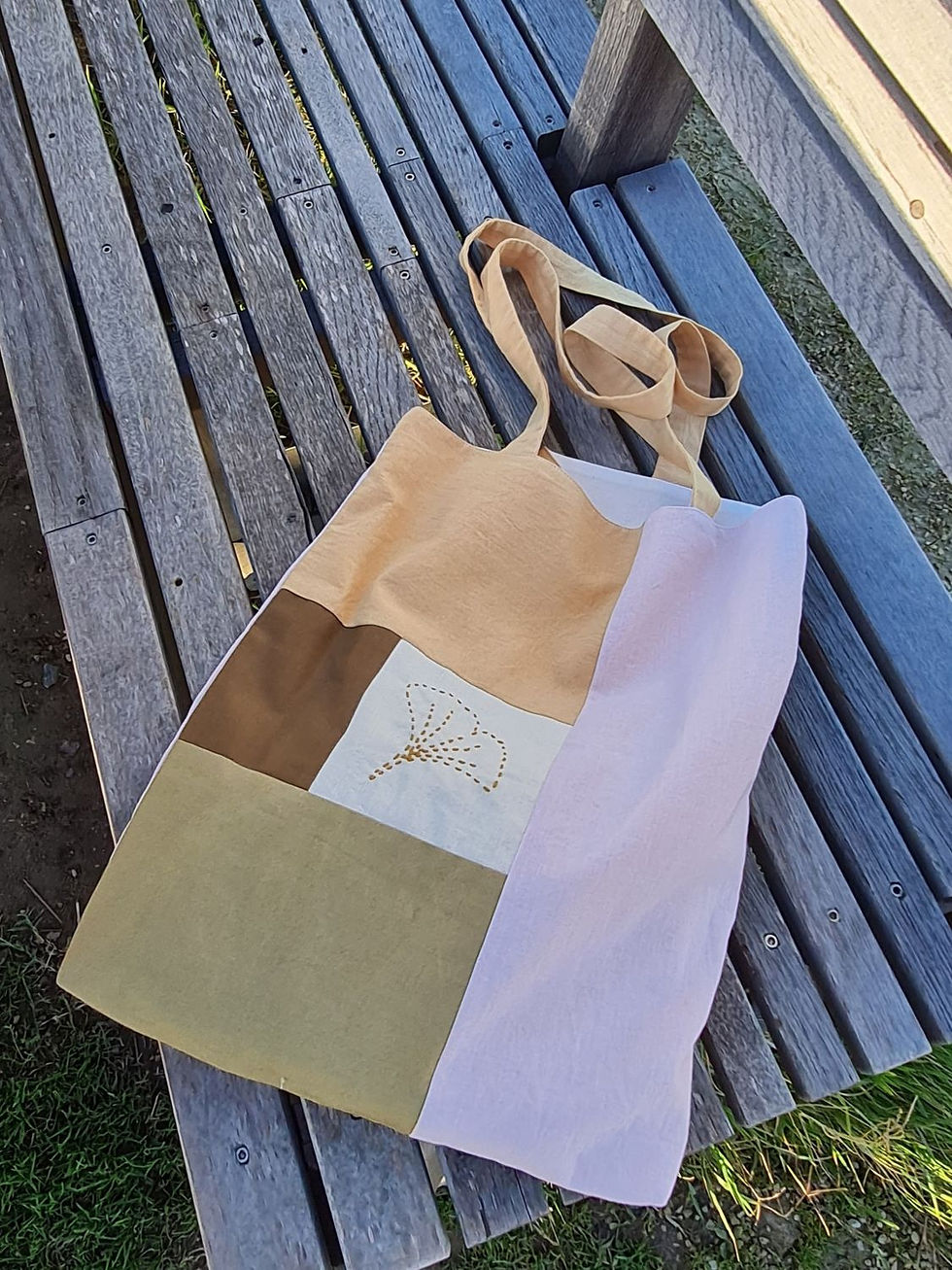 tote bag en patchwork et teintures naturelles