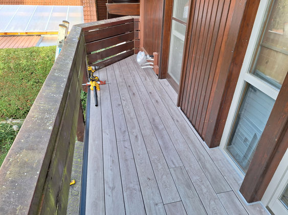 Balkon Abdichtung (Flachdach) mit Bodenbelag