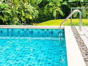 elementos-de-piscina-para-mantenimiento.jpg.jpg