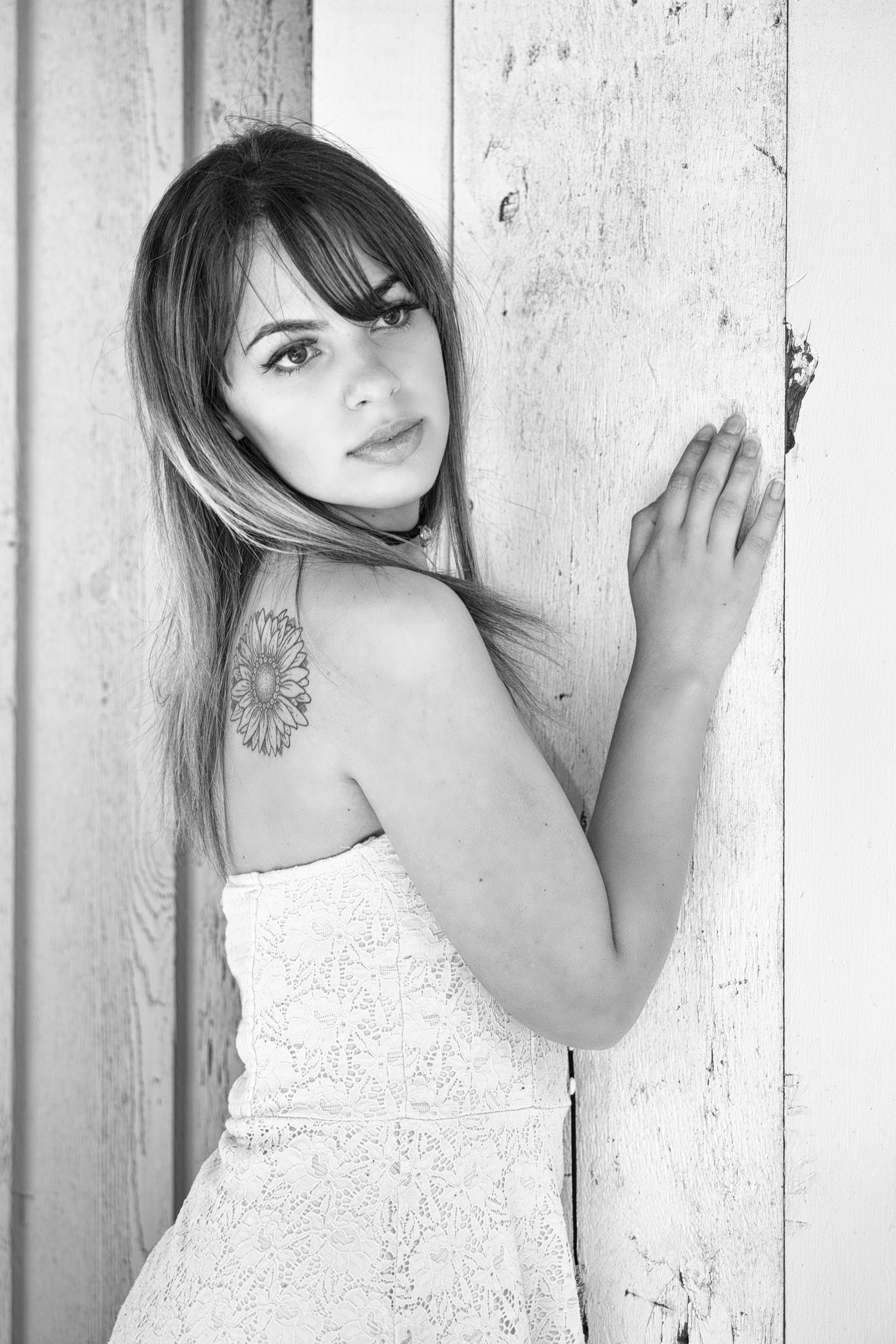 Kari B&W