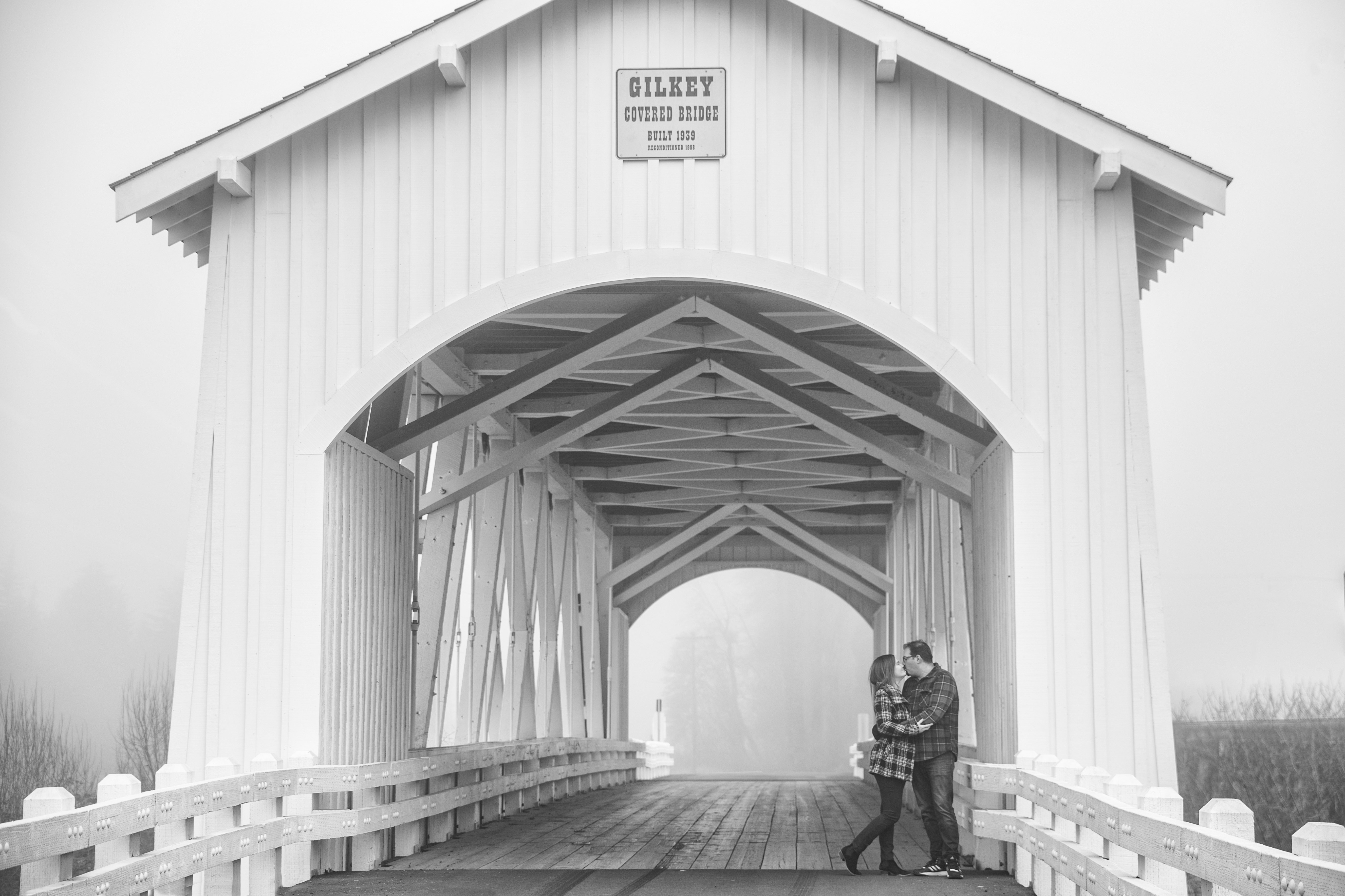 Romance on the bridge