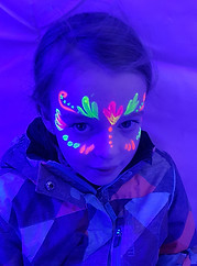 Maquillage fluo pour enfant