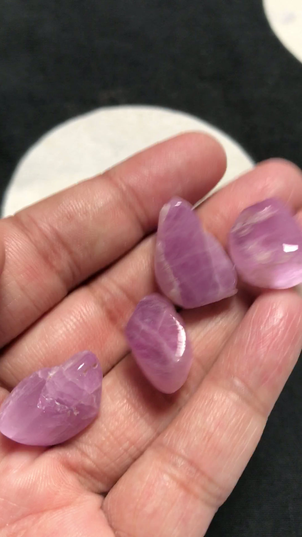 Miniatura: Kunzite Nugget Made Polish 4 Piece Size 21-18 MM Approx
