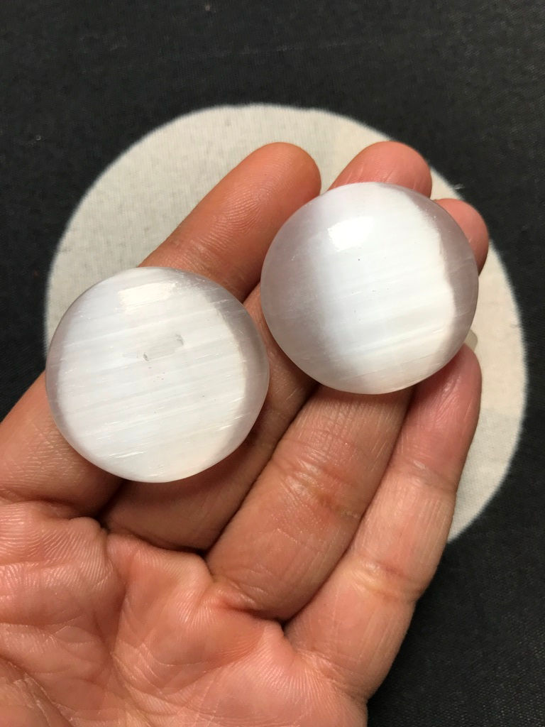 Миниатюра: Selenite Cabochon 2 Piece Size 31-30 MM Approx