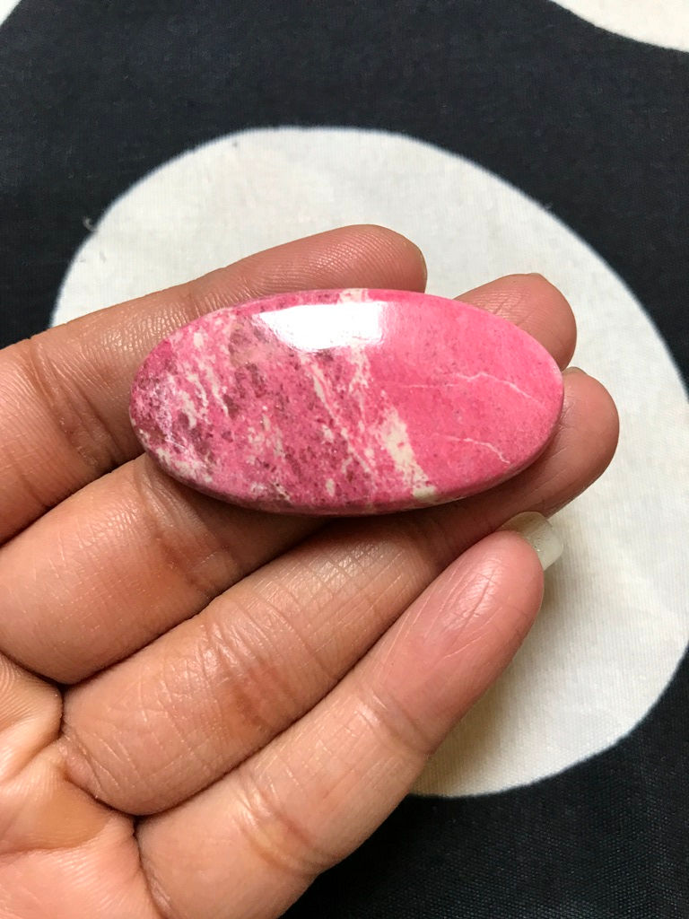 Миниатюра: Thulite Cabochon 1 Piece Size 44 MM Approx
