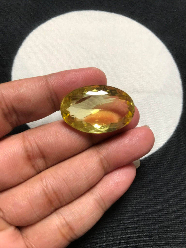 縮圖：Lemon Quartz Faceted 1 Piece Size 28 MM Approx