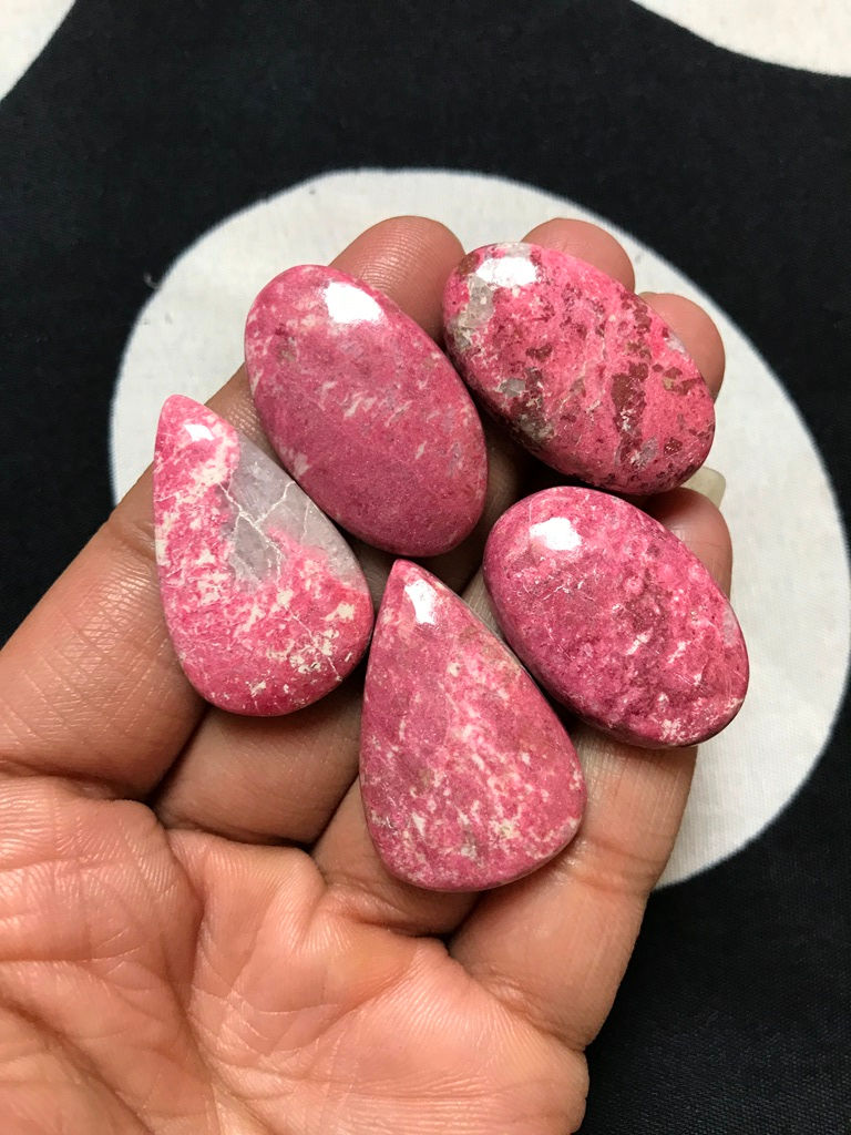 Thumbnail: Thulite Cabochon 5 Piece Size 32-29 MM Approx