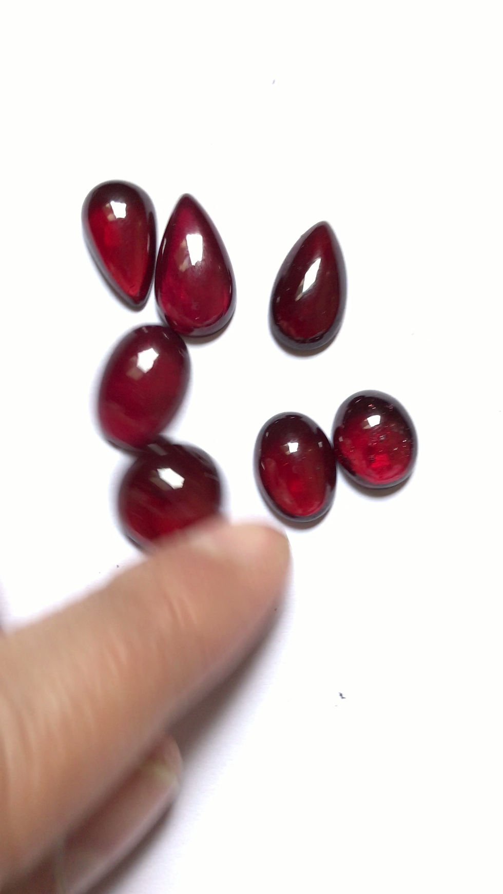 Thumbnail: Garnet Cabochon 7 Piece Size 18-12 MM Approx