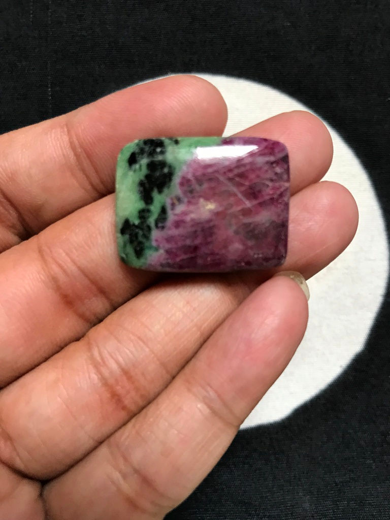 縮圖：Ruby Zosite Cabochon 1 Piece Size 26 MM Approx