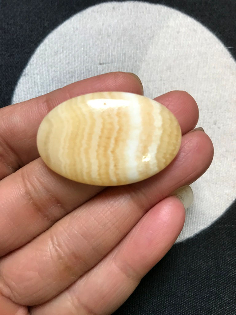 Miniature : Yellow less Agate 1 Cabochon Piece Size 36 MM Approx
