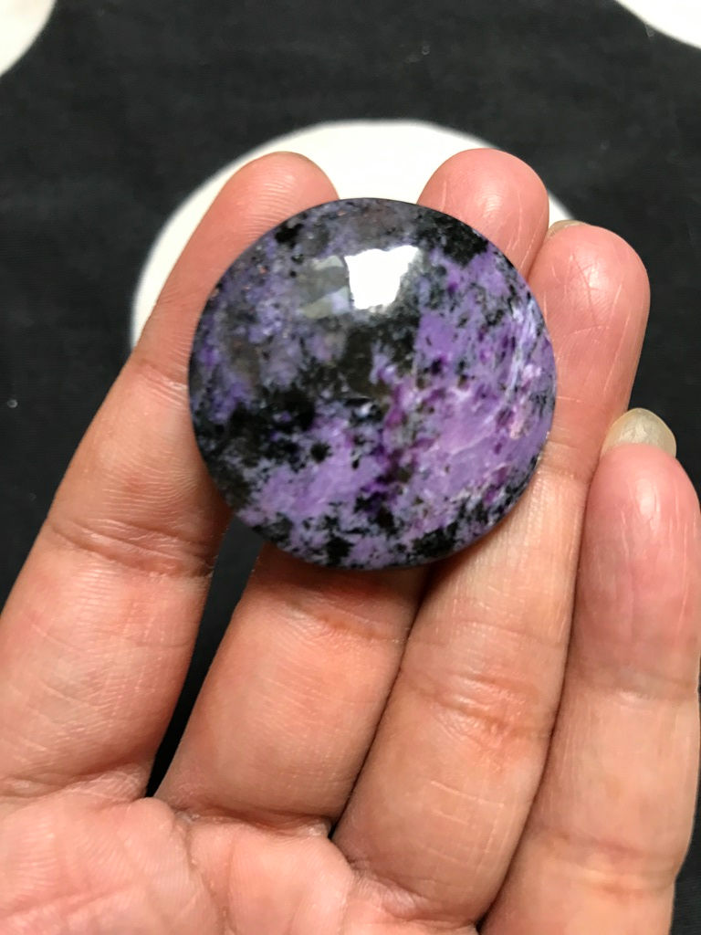 サムネイル： Charoite Cabochon 1 Piece Size 35 MM Approx