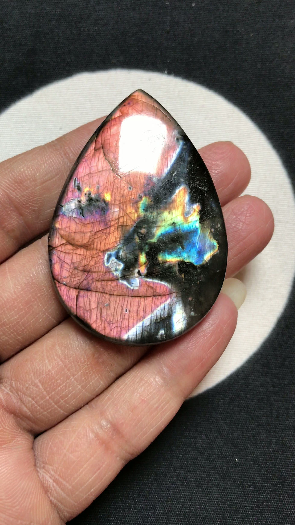 サムネイル： Labradorite Cabochon 1 Piece Size 55 MM Approx