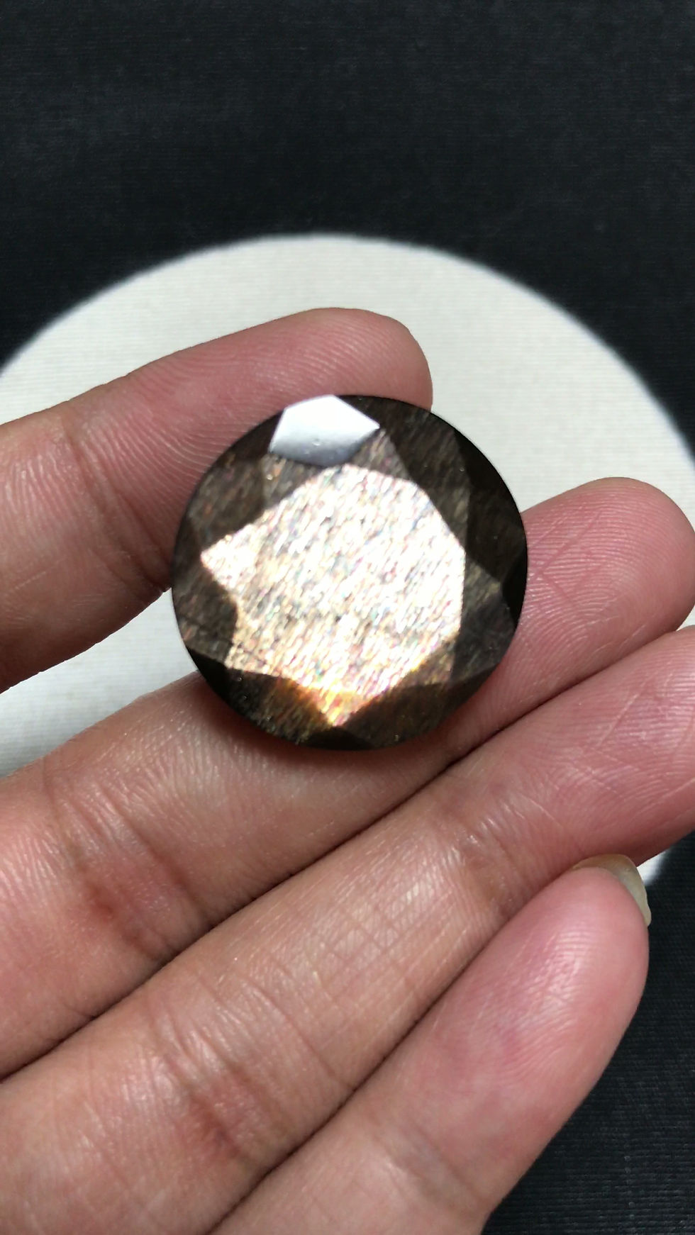 サムネイル： Golden Shine Black Sunstone Faceted Cabochon 1 Piece Size 24 MM Approx