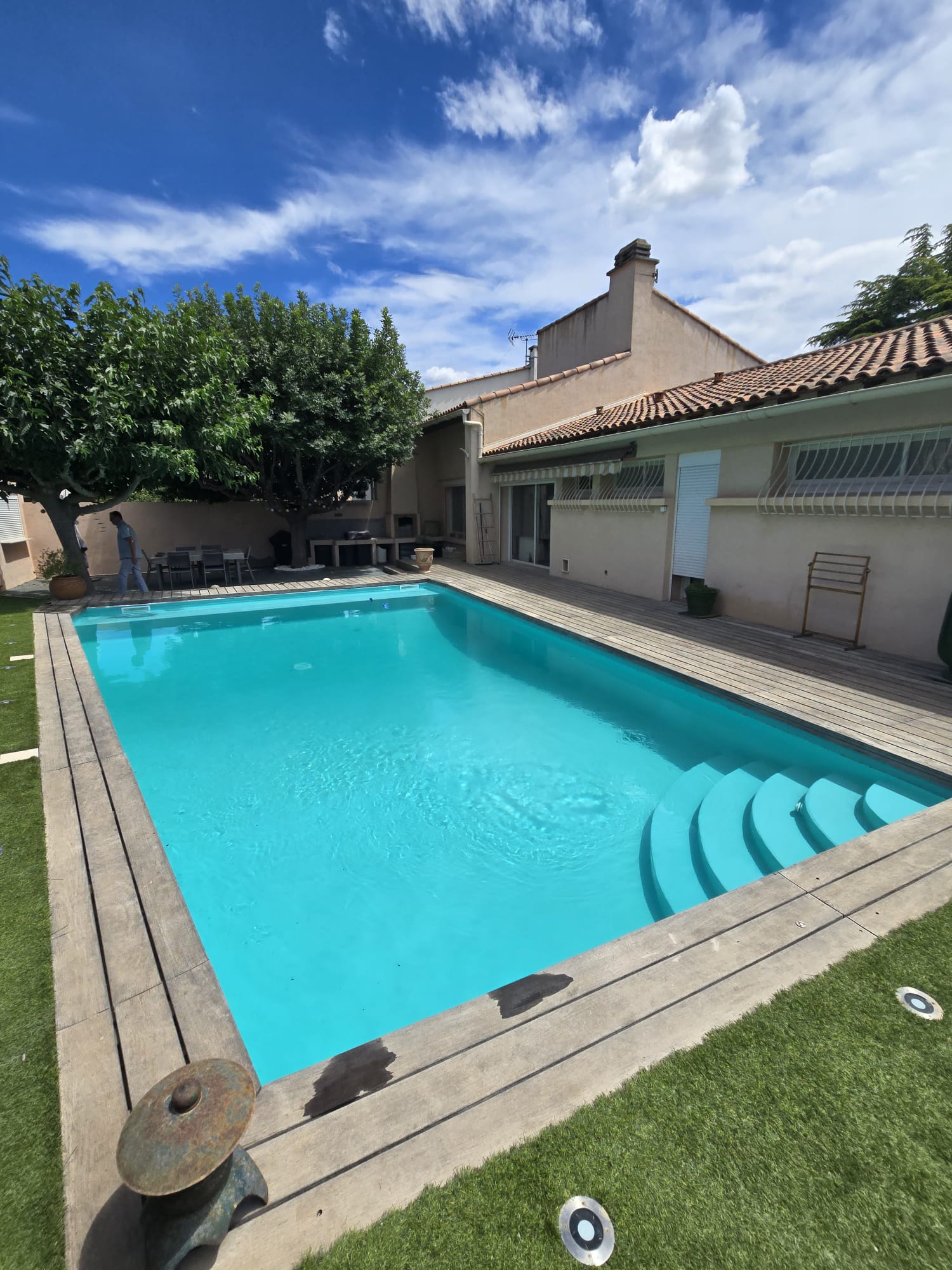 Découvrez les services de réparation de fuite de piscine (perte d'eau) à Cavaillon