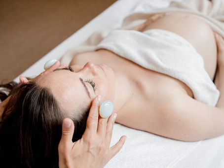 Formation certifiante en massage facial : ce qu'il faut savoir