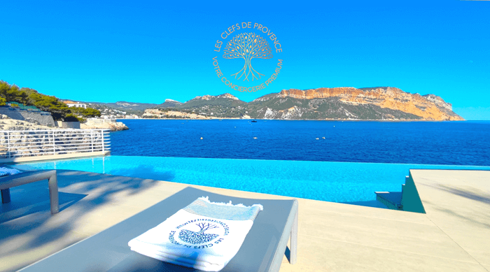 Vacances en famille sur le littoral provençal : villa avec piscine clé en main