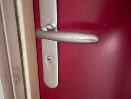 Le bumping : une technique d’effraction discrète et comment s’en protéger efficacement