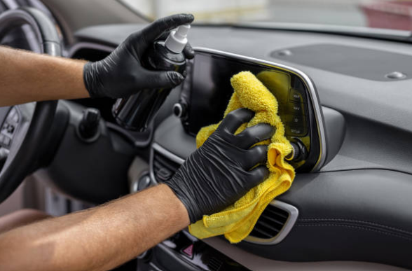 Detailing auto à Clamart : soin carrosserie premium et tarifs 2026 dans les Hauts-de-Seine