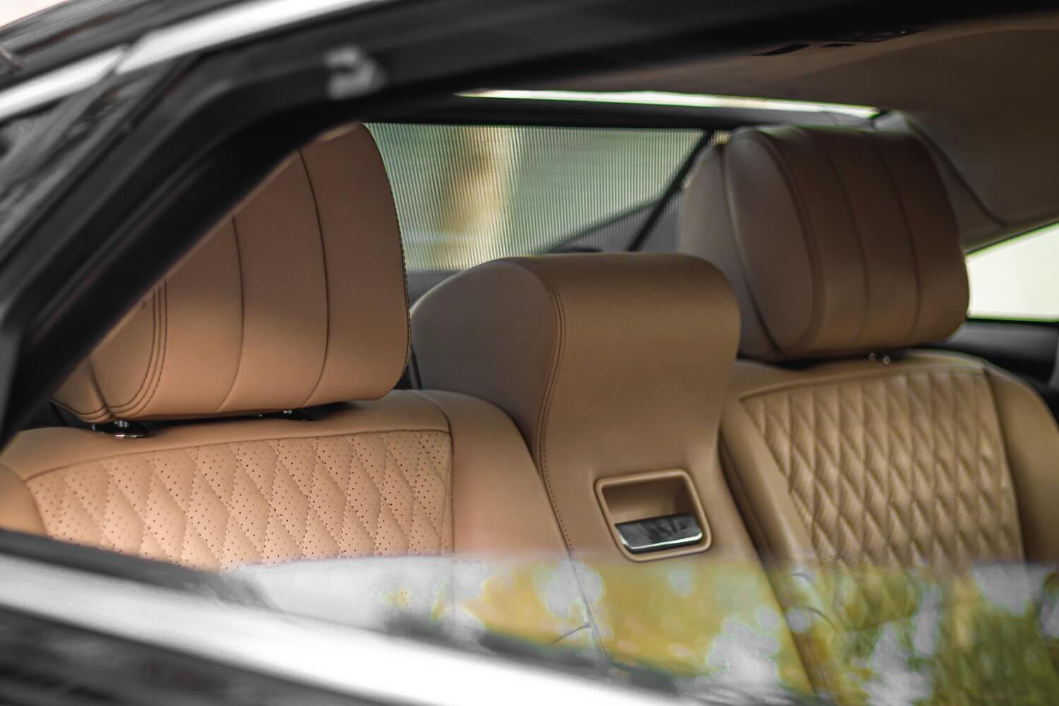 Roadshow financier à Paris : chauffeur prive VTC pour investisseurs et dirigeants