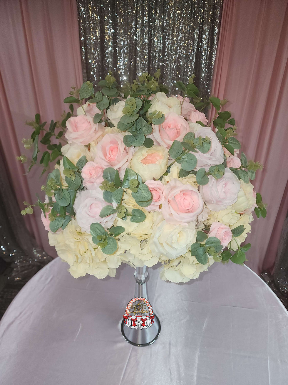 Thumbnail: Floral Centerpieces  silk or fresh 