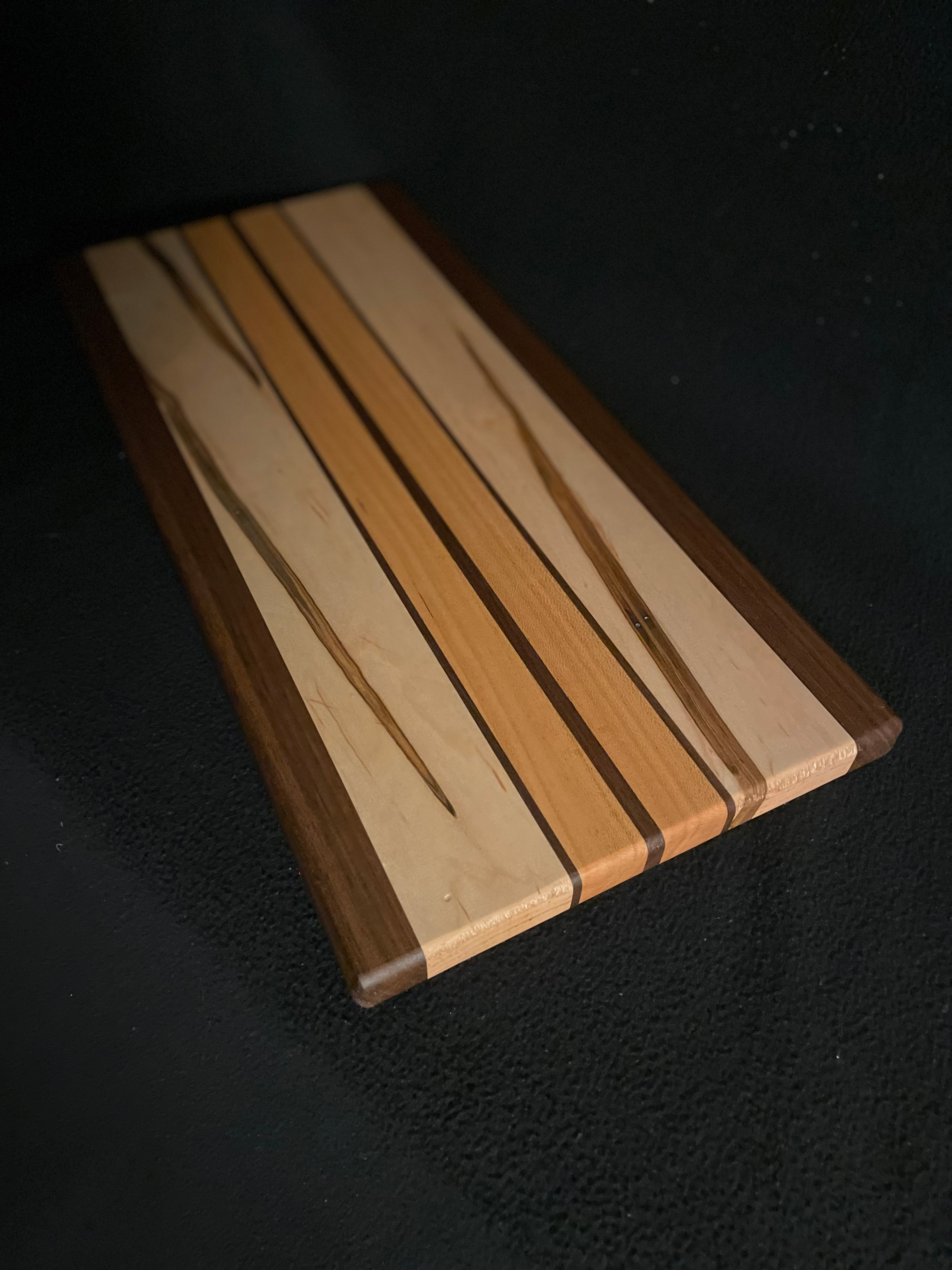 18" x 8.5" Cutting Board