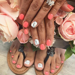 mani & pedi