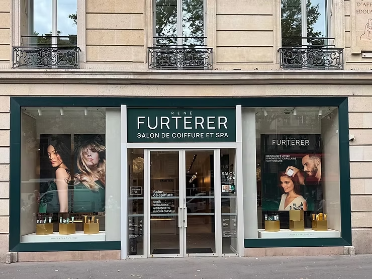 ChoiceDx scalp analysis station at René Furterer Paris