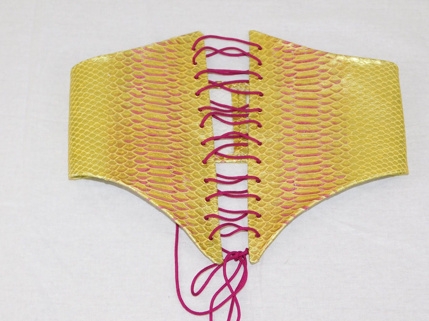 Embossed Print Laced Belt