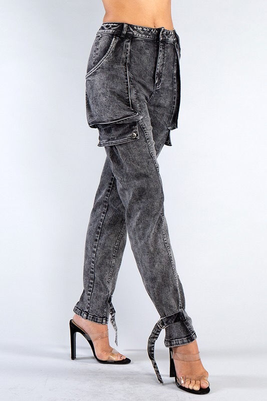 Thumbnail: Oversize Pocket Tied Ankle Denim Jeans