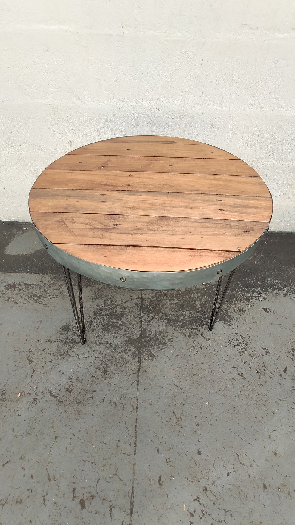 Miniature : Table ronde industrielle