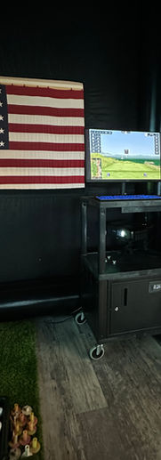 Indoor mobile golf simulator in Everett, WA.