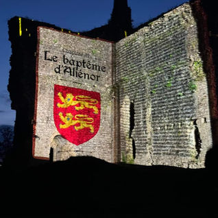 Mapping sur les ruines du château de Domfront !