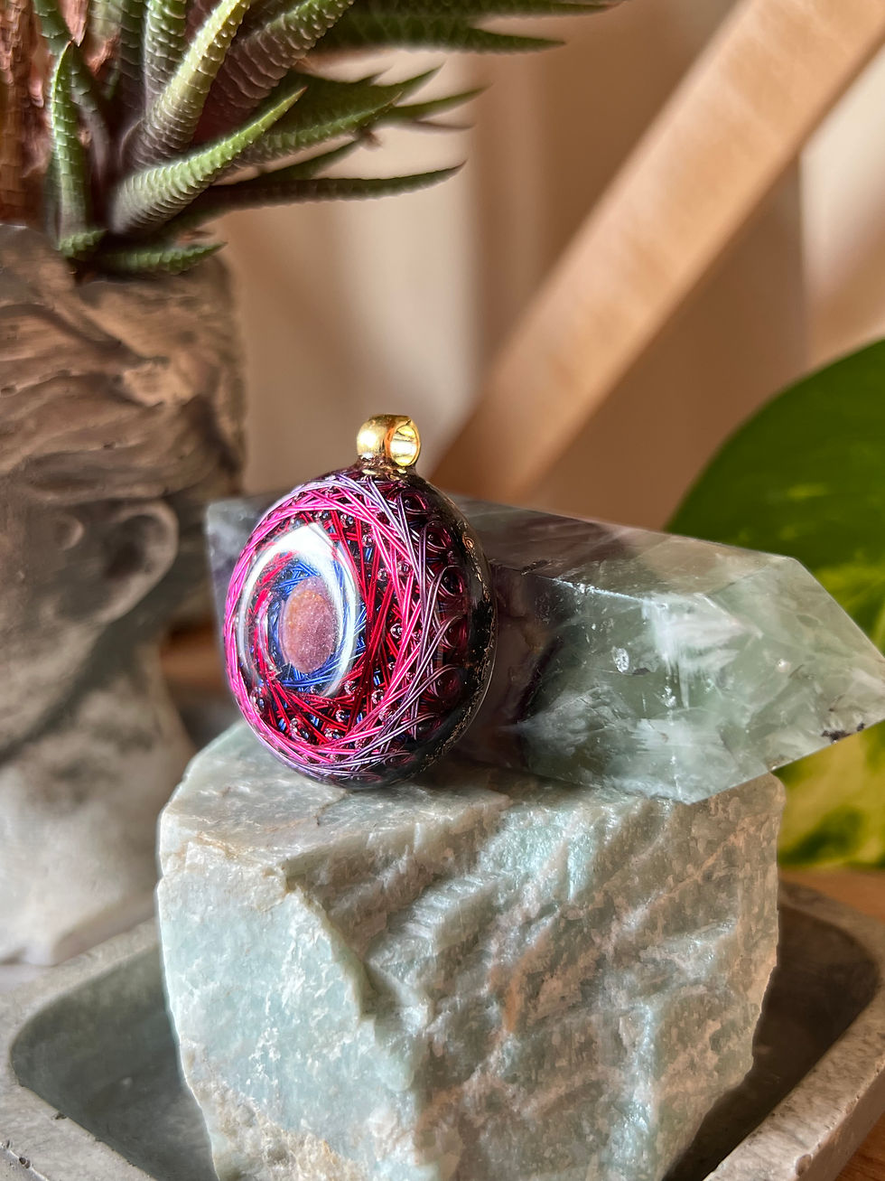 Thumbnail: Pink Tourmaline Sacred Geometry Orgonite Pendant – Heart Healing
