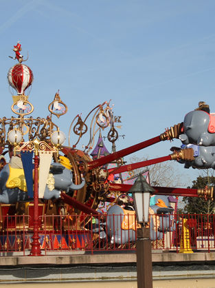 Dumbo the Flying Elephant at Disneyland Paris