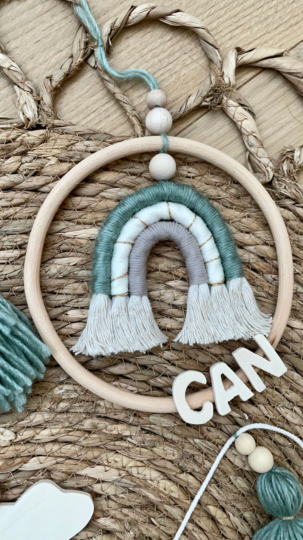 Wandbehang mit Holzbuchstaben