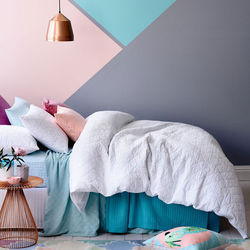 geometric-colorblocked-walls_220816_01-800x800