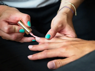 How to Find the Best Nail Salon Near Me: A Guide to Professional Nail Care and Art Trends