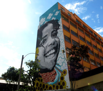 DOC ABOUT THE BIGGEST STENCIL OF THE WORLD! MURALISM AT SIDE OF BUILDING - RIO DE JANEIRO