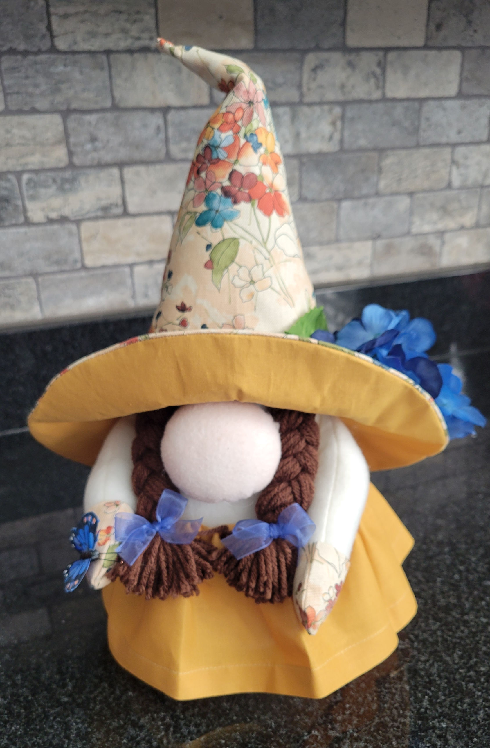 104G Lady Wildflowers