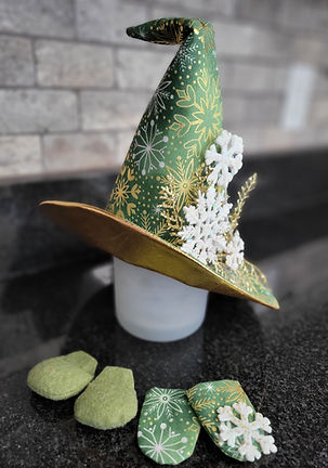 222 SNOWFLAKE HAT.jpg