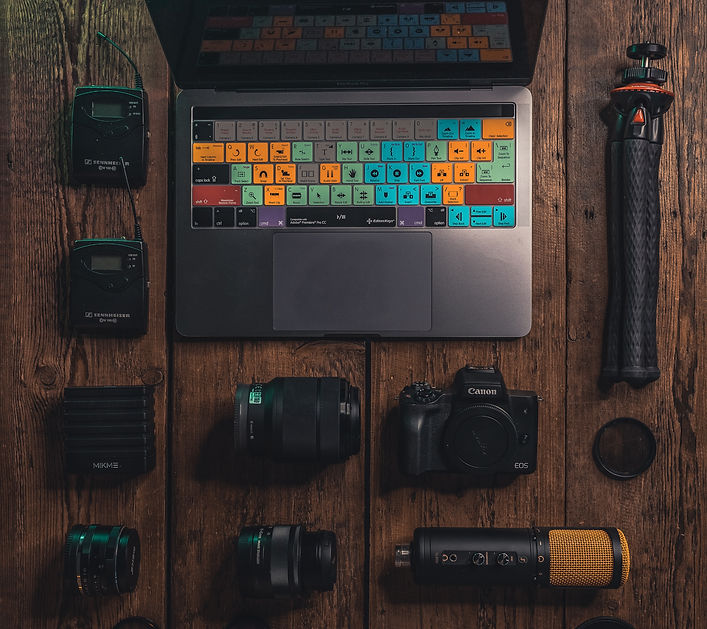 editors-keys-9znqd4ok0AY-unsplash.jpg