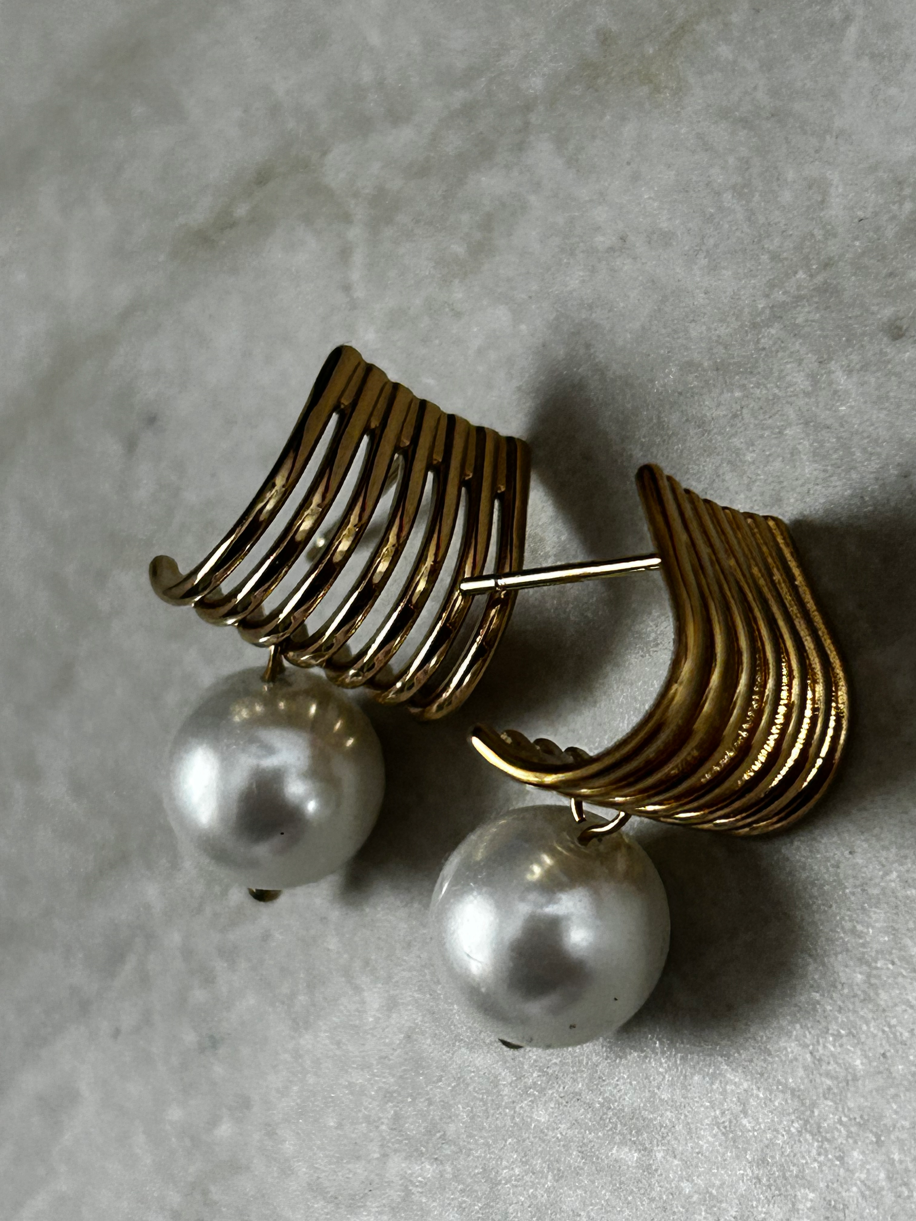 עגילי פנינה ופסים ס.סטיל