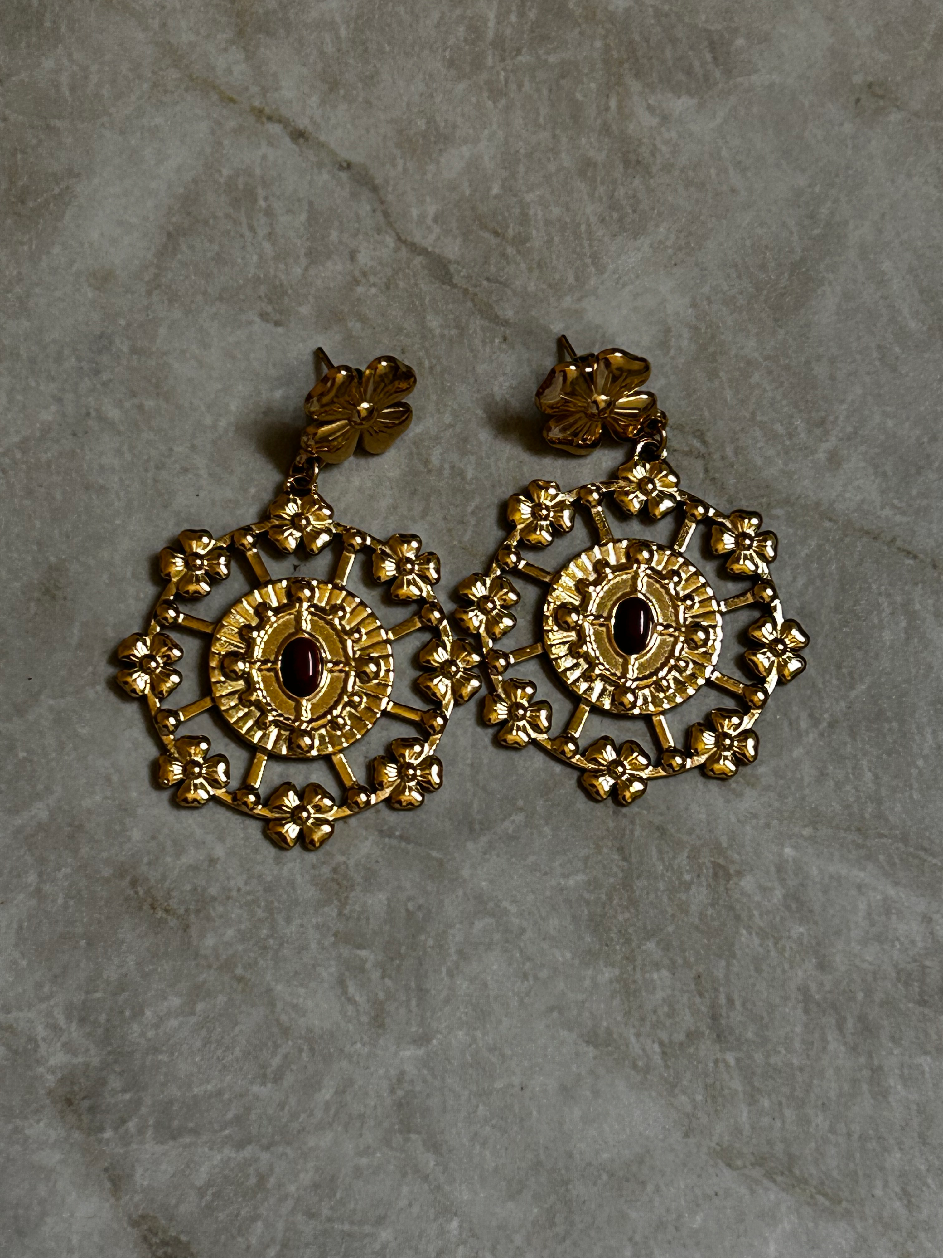 עגילי חמרה אותנטים ס.סטיל