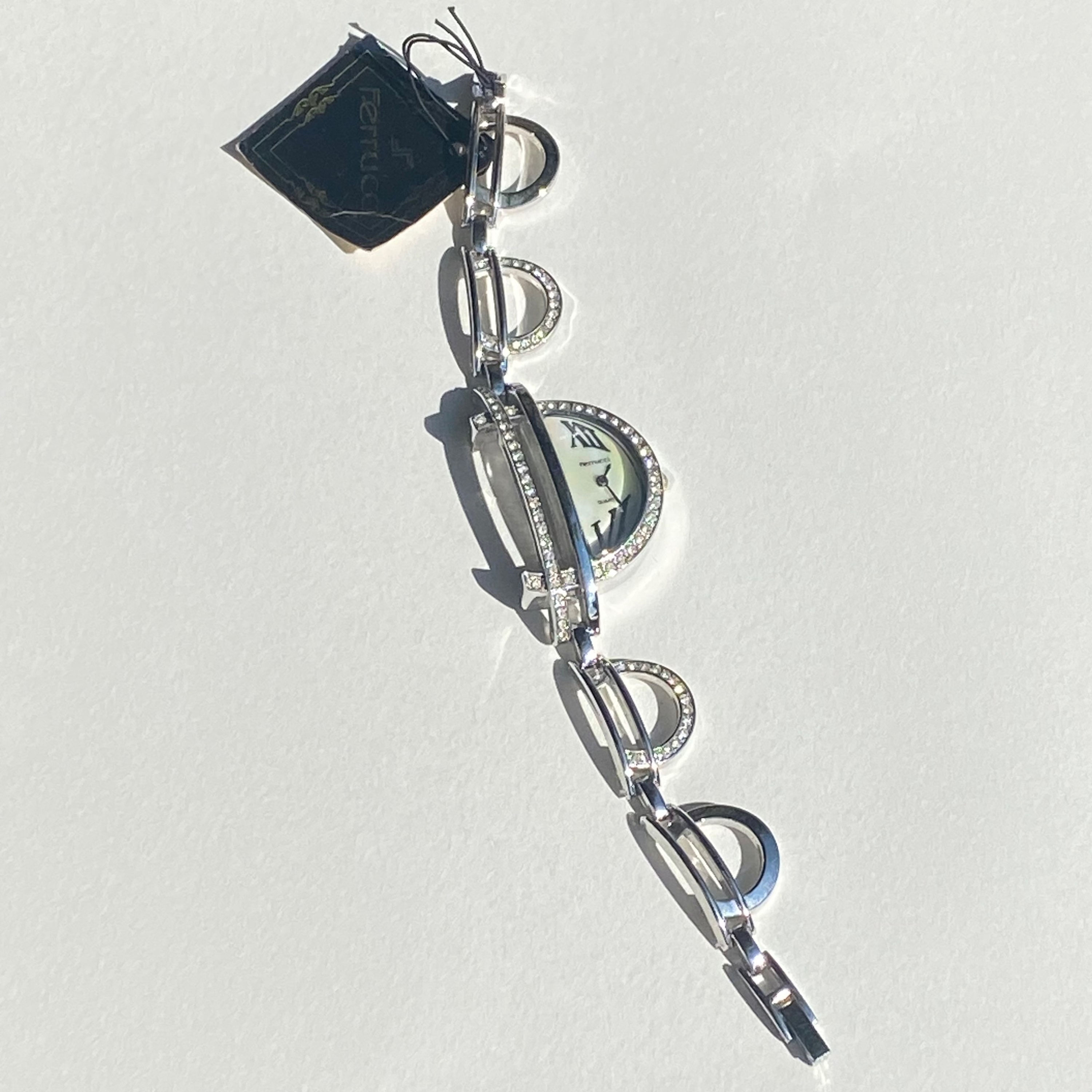 שעון חוליות חצי עיגול וינטג׳ 