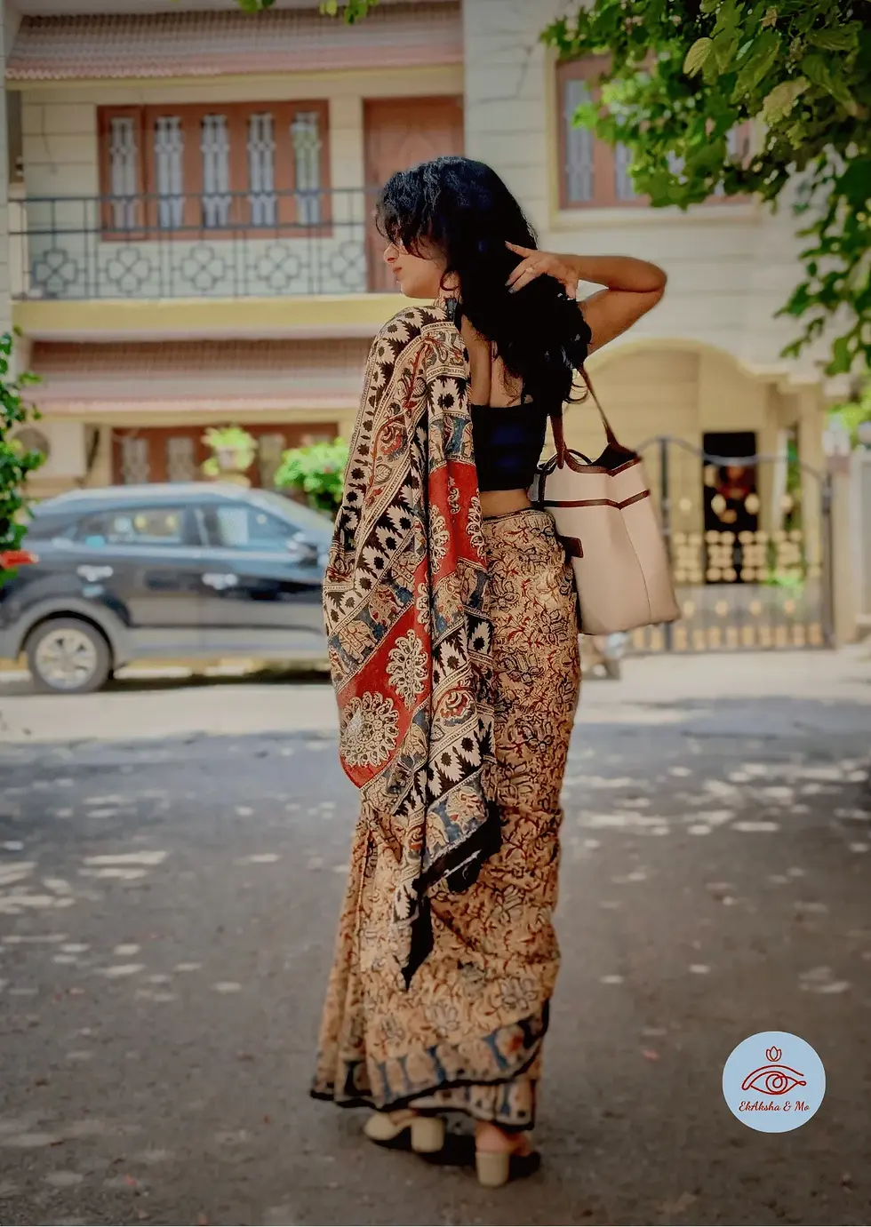 Back View of Banleela